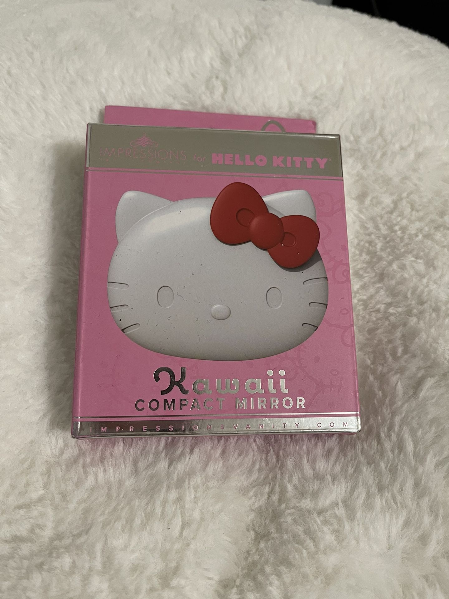Plush Portable Mirror Hello Kitty for Sale in Los Angeles, CA - OfferUp