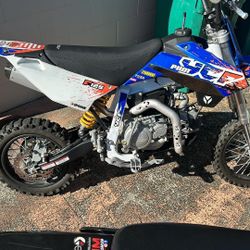 YCF 125