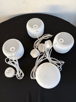 Google Nest Wifi Mesh System (1 Router + 3 Points) - 4-Pack White