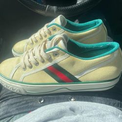 Gucci tennis shoes