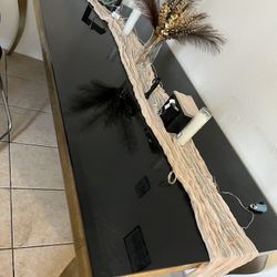 Black and gold table