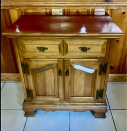 Wooden Night Stand/ End Table w/ 1 Drawer & Bottom Storage