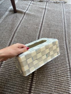 Mackenzie tissue box cover