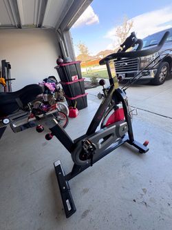 Sunny Health & Fitness Indoor Cycling Bike