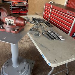 SNAP ON TOOL BOX / TOOLS 