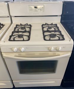 Bisque Frigidaire Four Burner Gas Range (3-0010)