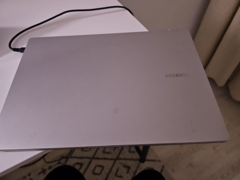 Galaxy Book Go 5G Samsung Laptop