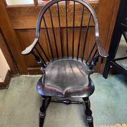 D.R. Dimes Baby Continuous Arm Windsor Chair 