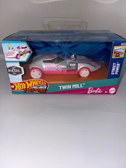 Hot Wheels Barbie Twin Mill Pull-Back Speeder 1:43 scale