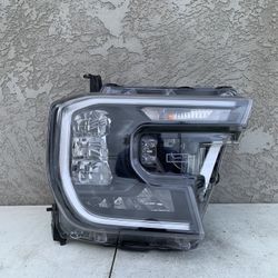 Ford Ranger Right Passenger Headlight