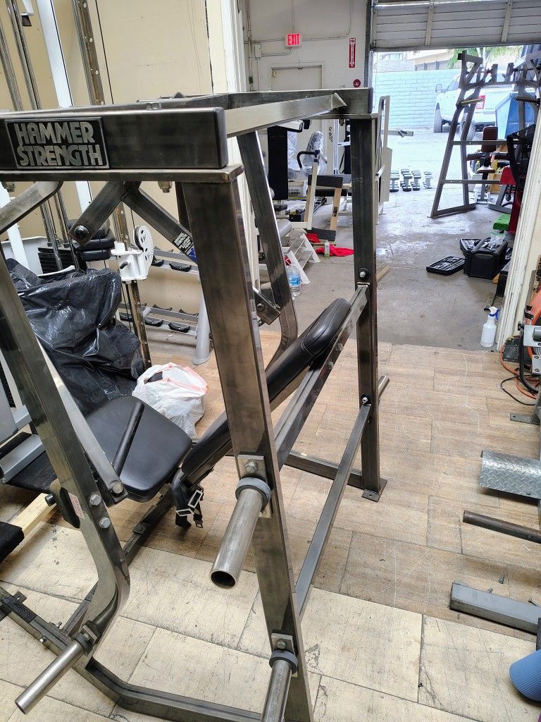 Hammer Strength Plate Loaded Chest Press Exercise Gym Equipment Fitness Workout