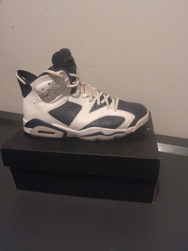 Air Jordan Blue And White