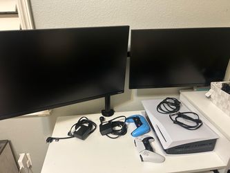 Complete PS5 Gaming Setup + 2 Controllers + Dual Monitors