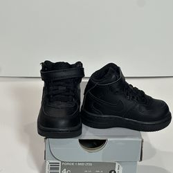 Air Force 1Mid Size 4C 