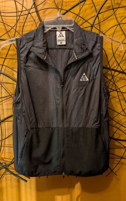 Nike ACG Women's Black Trail Running Vest Sleeveless Full Zip Size S