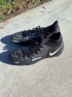 Nike Phantom GT Womens Soccer Cleats