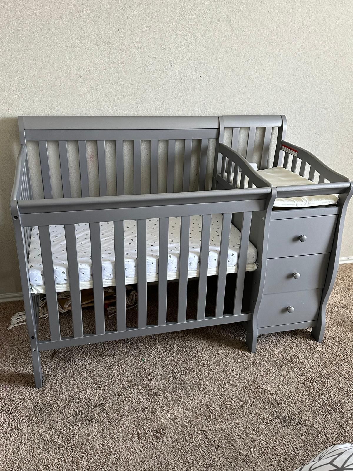 Baby crib