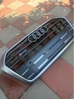 Audi SQ5 grill