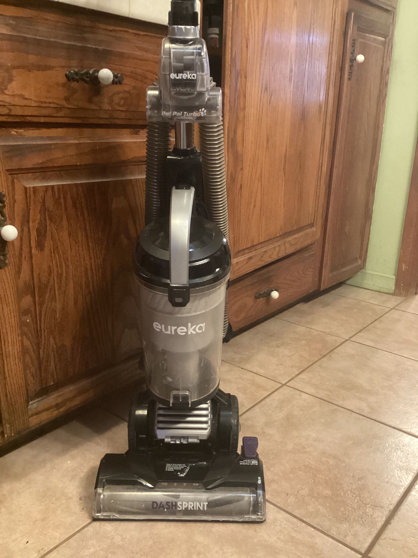 VACUUM CLEANER