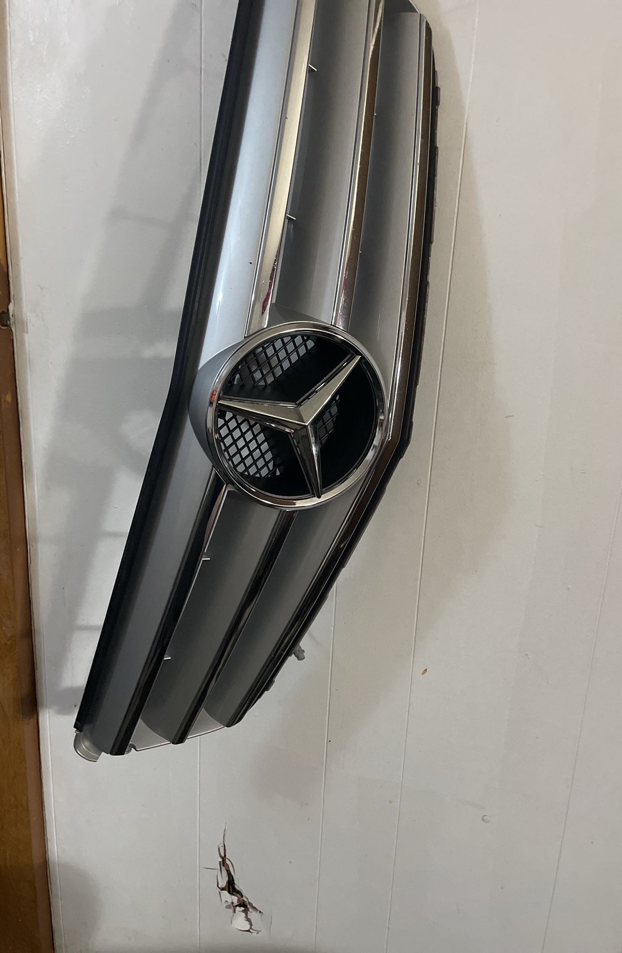 Mercedes Grille With Lighted Star