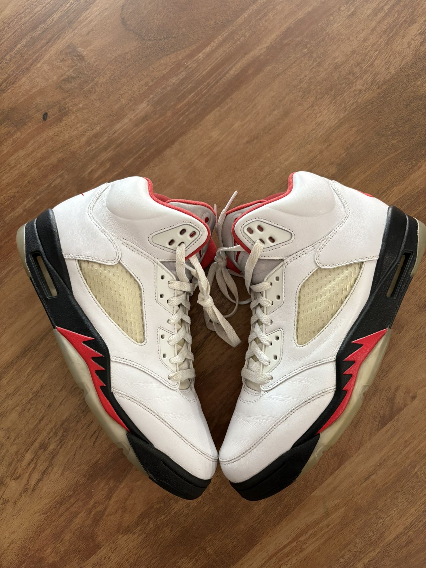Size 10.5 - Air Jordan 5 Retro Mid Fire Red (DA1911-102)