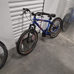 24 in 21-Speed Boys Mountain Bike