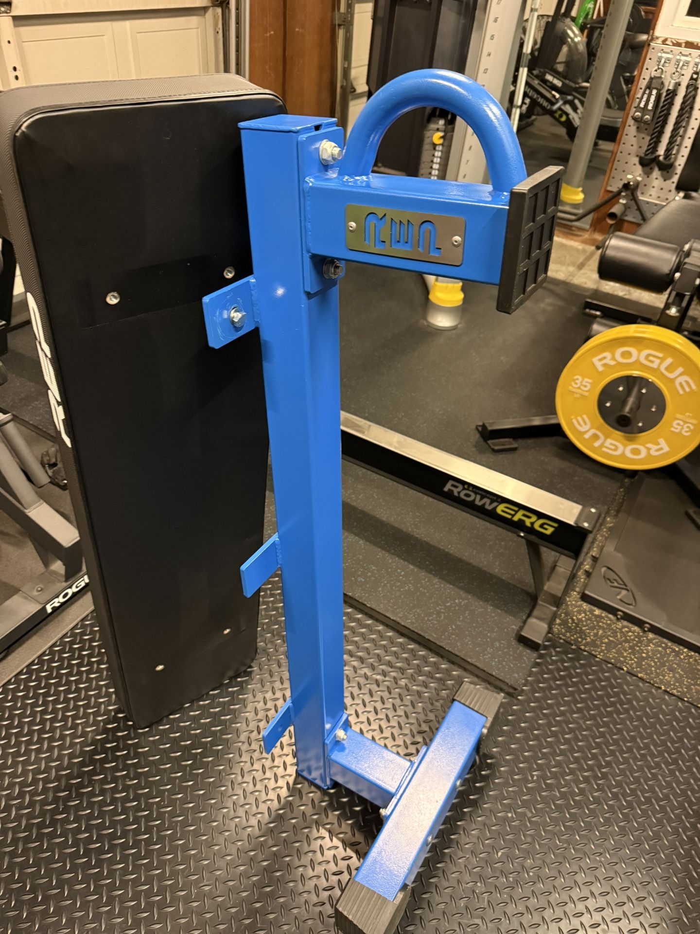 BLUE REP FITNESS FB-5000 COMPETITION FLAT BENCH LIKE NEW