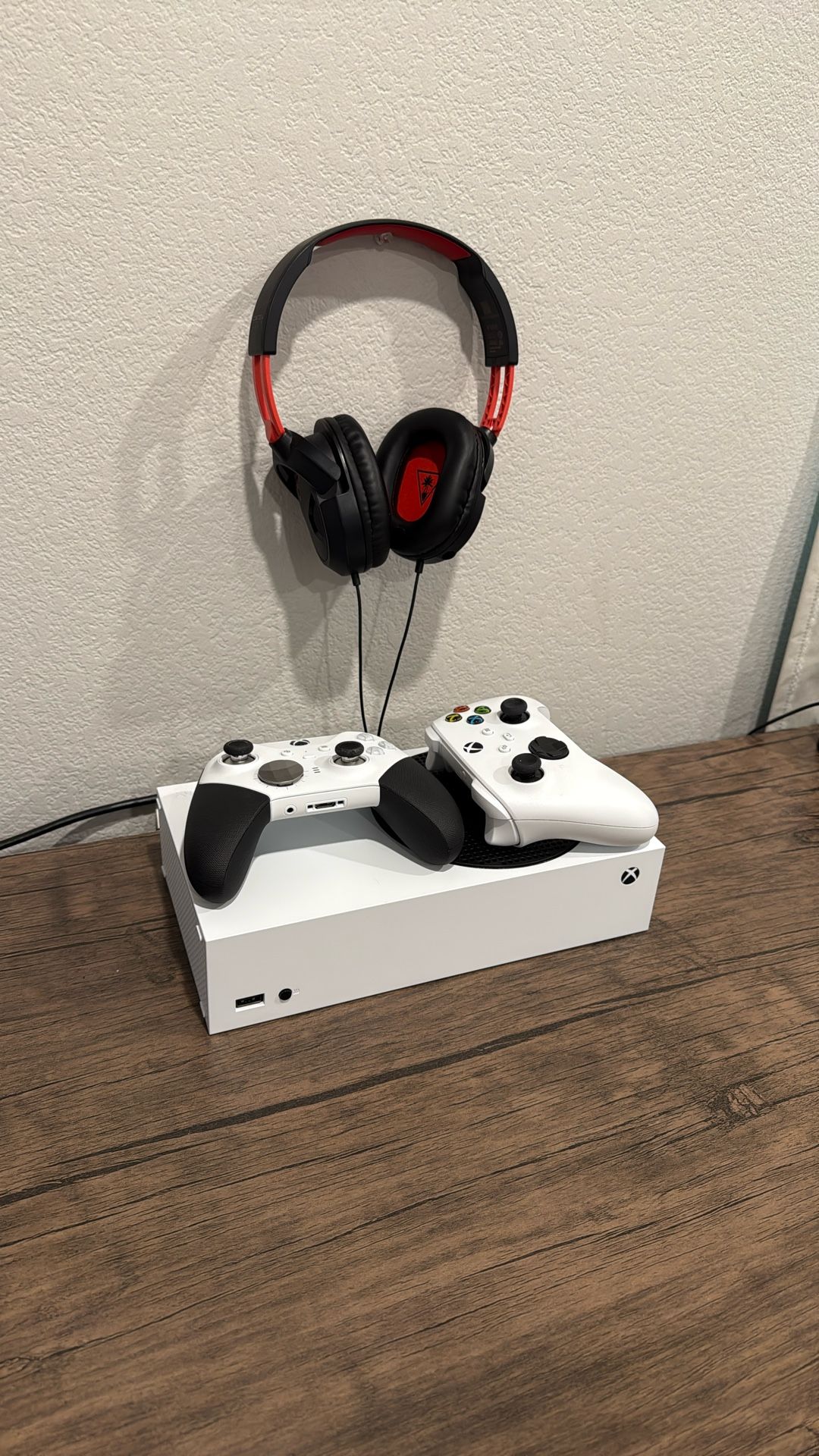 Xbox Series S With Pro Remote Series 2