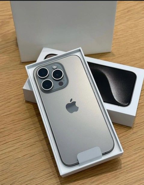 iPhone 15 Pro  Unlocked With Warranty | desbloqueado con garantía  😃