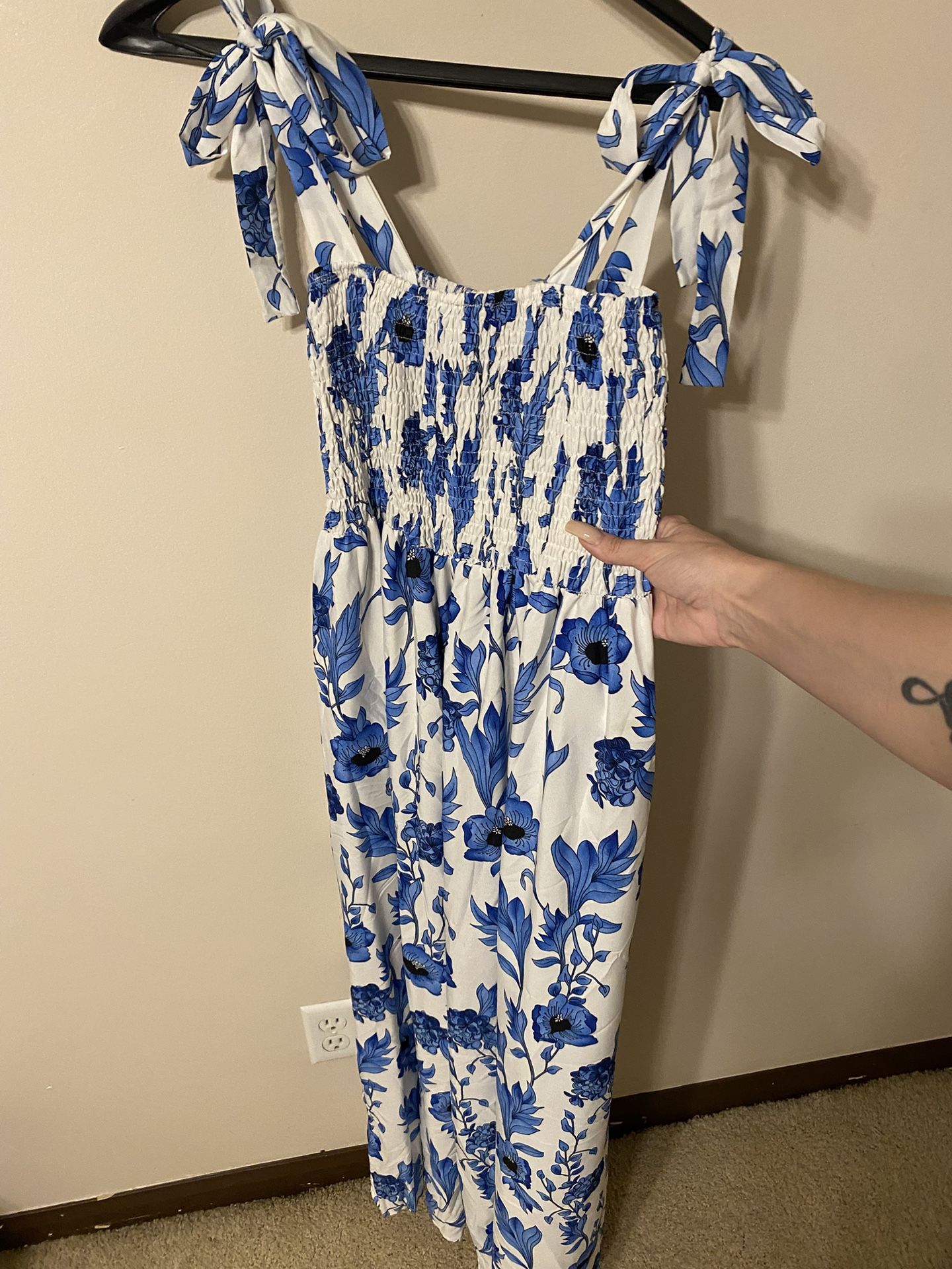 Women’s Long Sun Dresses