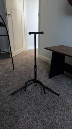 Guitar stand