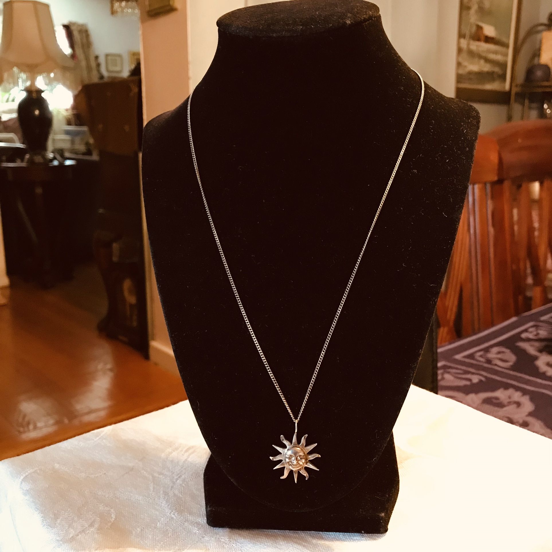 19’ Inch Silver Sun Face Necklace