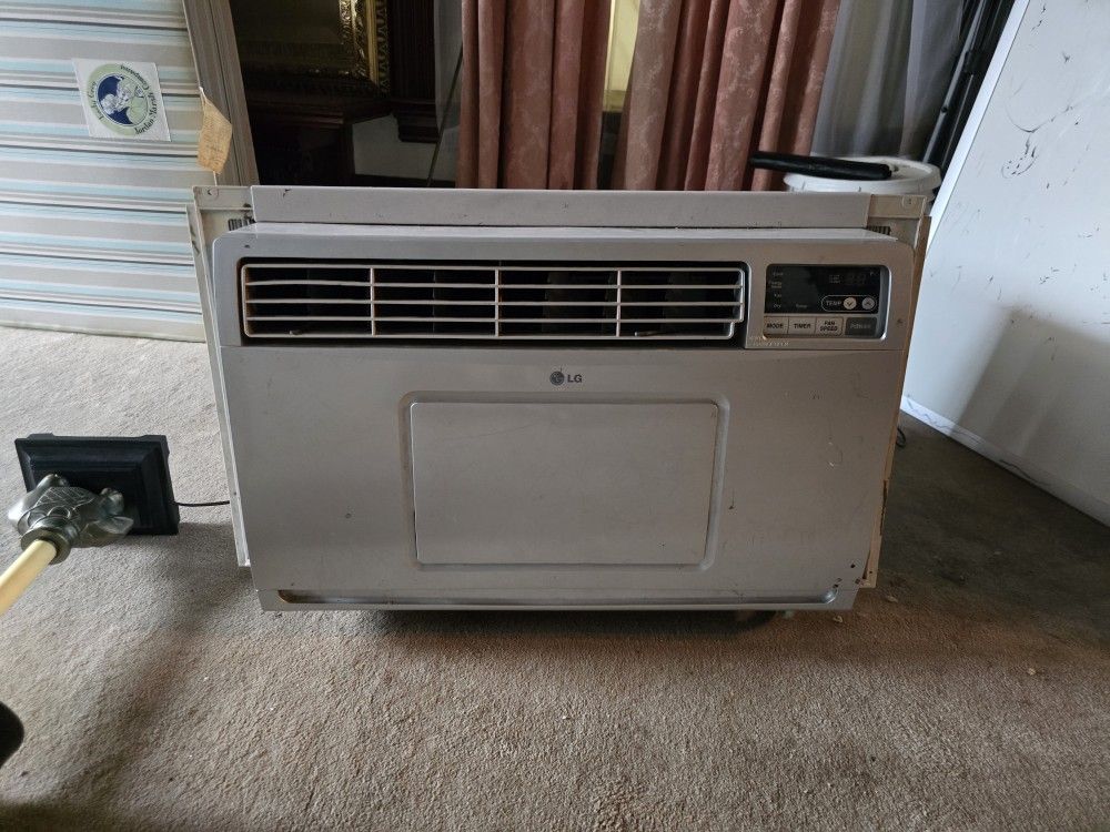 LG Air Conditioner 11,500BTU