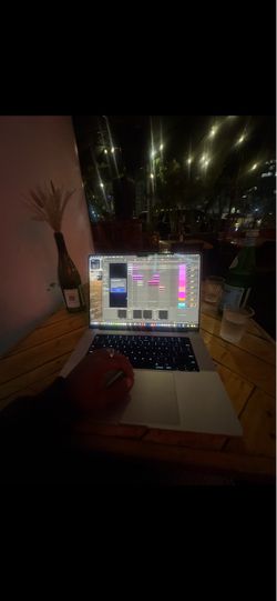M1 Pro MacBook