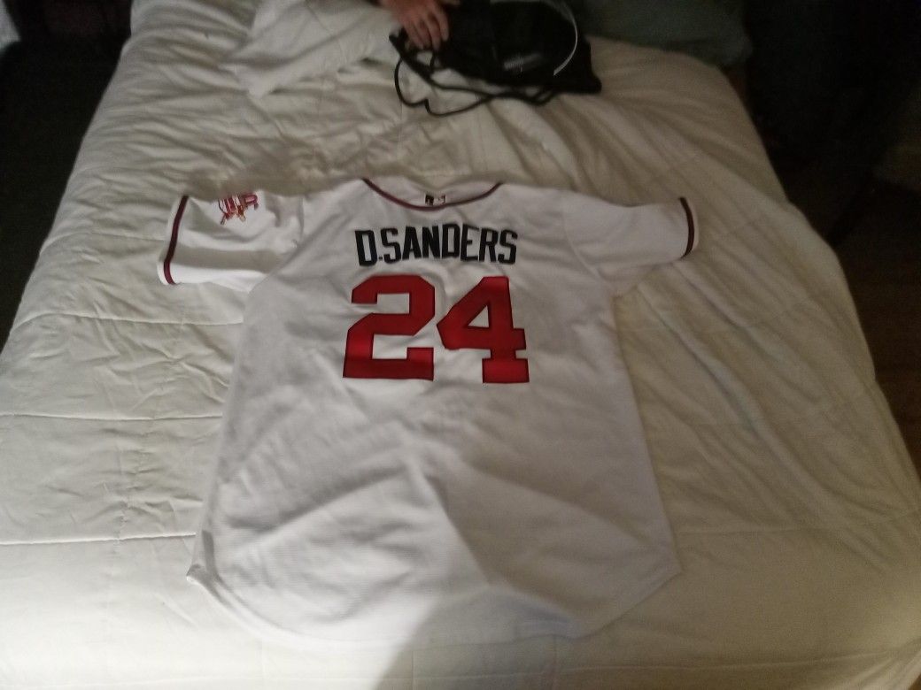 ATLANTA BRAVES JERSEY for Sale in Miami, FL - OfferUp