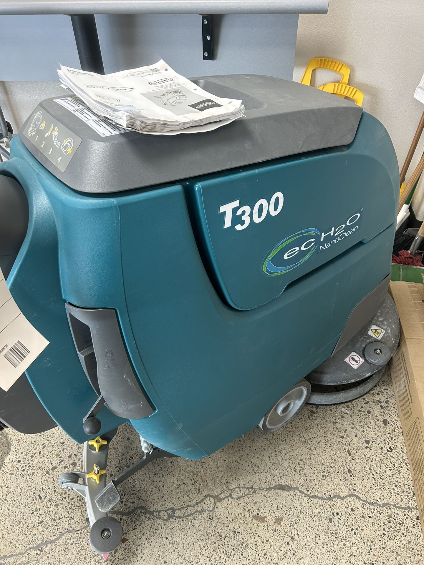 Floor Scrubber