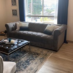 Beautiful Tufted Couch