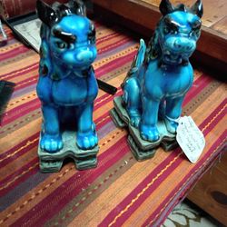 Vintage Lion Dogs
original Label Circa
1950's 