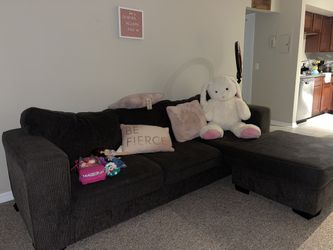I AM MOVING AND I NEED TO SELL IT
