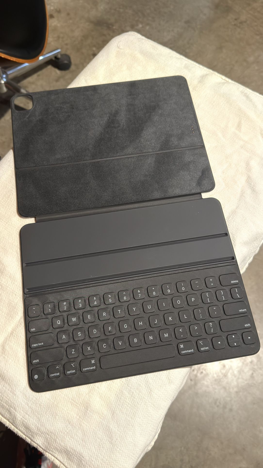 Apple Smart Keyboard Folio for 12.9-inch iPad Pro
