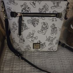 Disney Dooney &Bourke Sketch Crossbody Bag 
