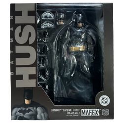 [MAFEX - DC] Batman (HUSH - Black Ver.) Action Figure No. 126