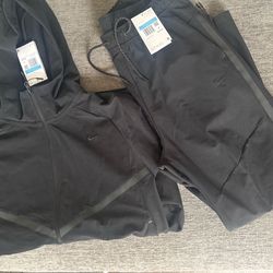 New Nike tech sweatsuit