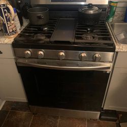 GAS STOVE