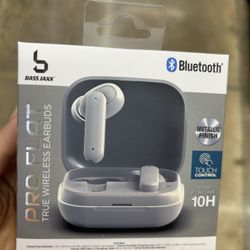 NWT Bluetooth true Wireless earbuds