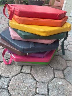 Hexagonal cushion for classroom use