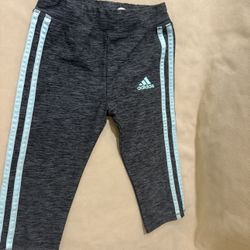 Girls kids size 5 Adidas Leggings - kids clothes - Simi valley