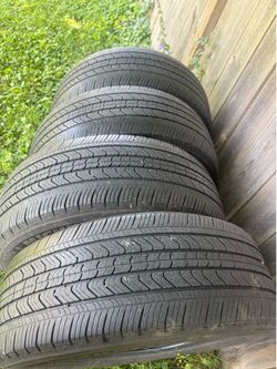 Tires 215/55/17 Michelin