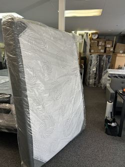 King Size 12” Gel Hybrid Mattress - Brand New - Delivery Available 