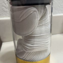 Makeup & Face cleaning pads in a jar